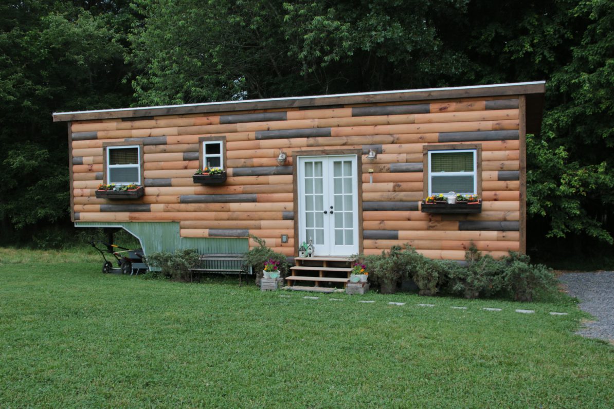 tiny-house-envy-nomads-nest