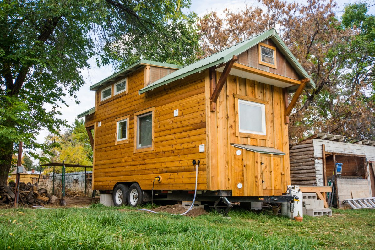 tiny-house-envy-bookworm