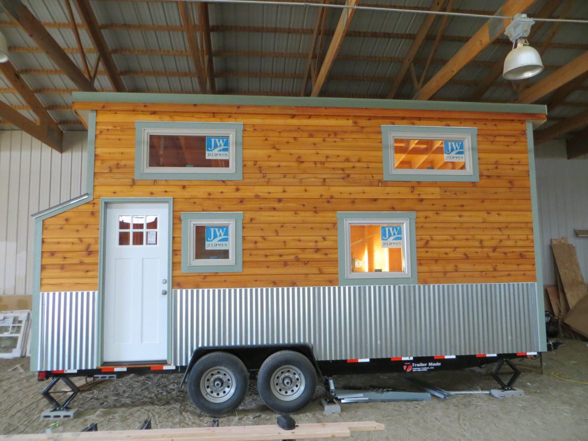 tiny-house-envy-blue-moon