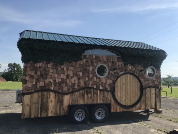 tiny house envy hobbit hole