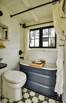 tiny house envy roost 36