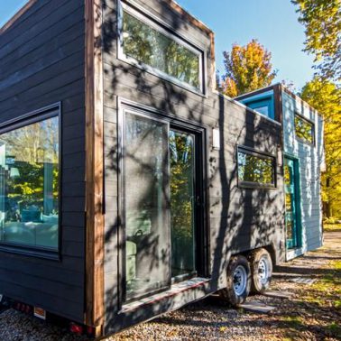 tiny house envy roof top deck