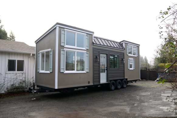 Tiny House Envy Beach house