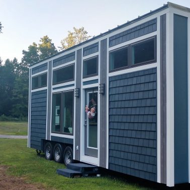 Tiny House Envy 28'