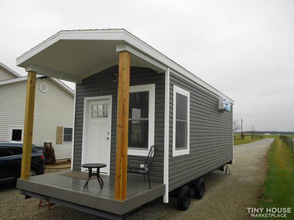 10' wide tiny house