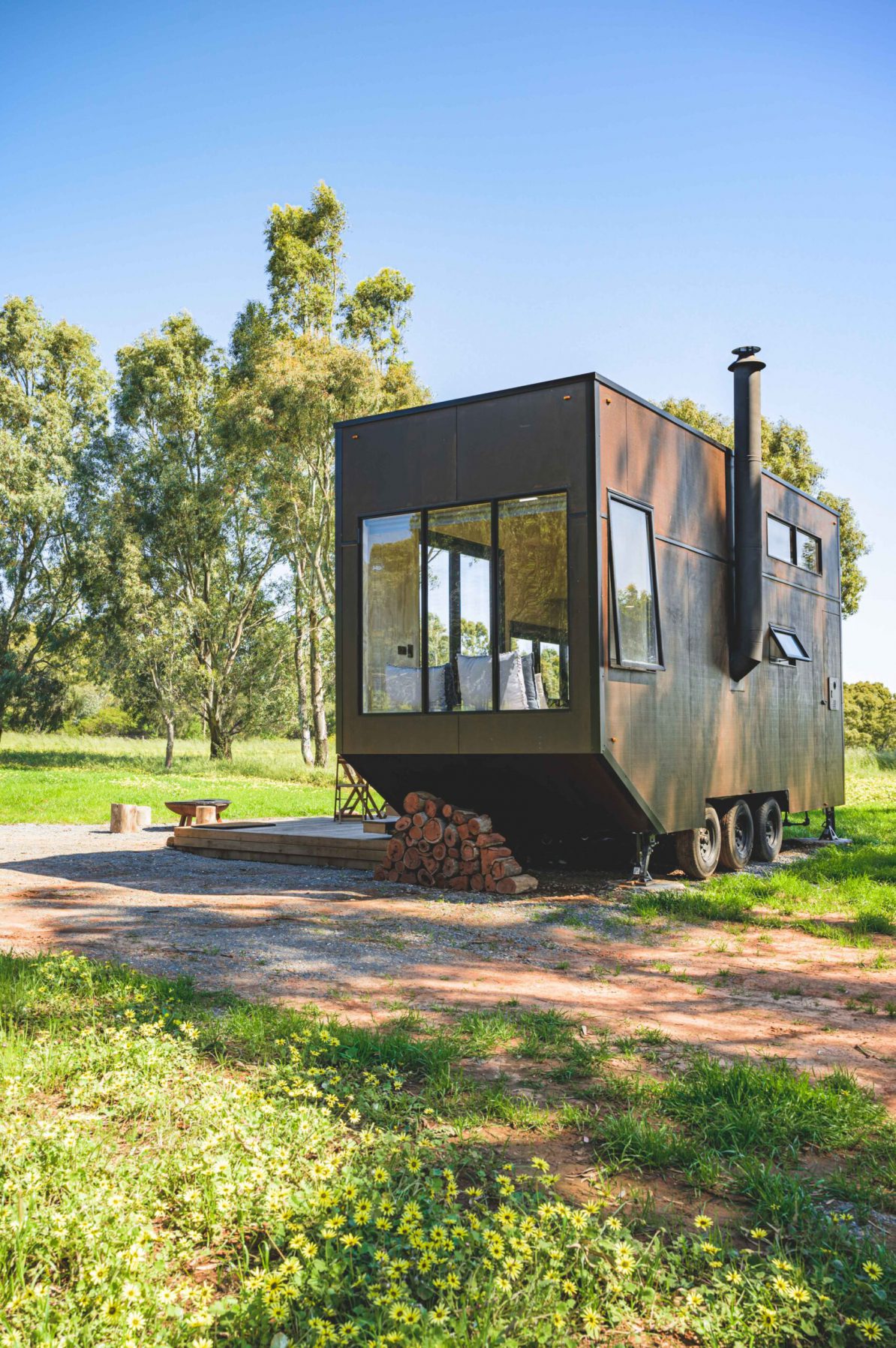 tiny house cabin