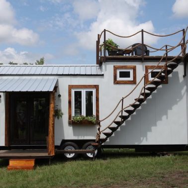 tiny house top deck