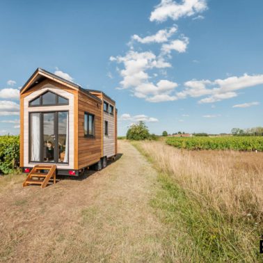 9 meter long tiny house