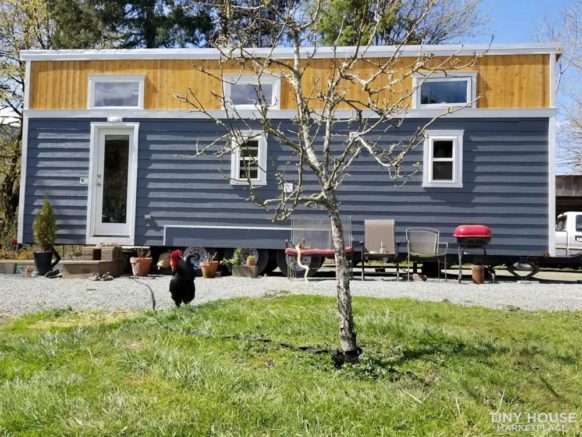 Tiny House with storage room