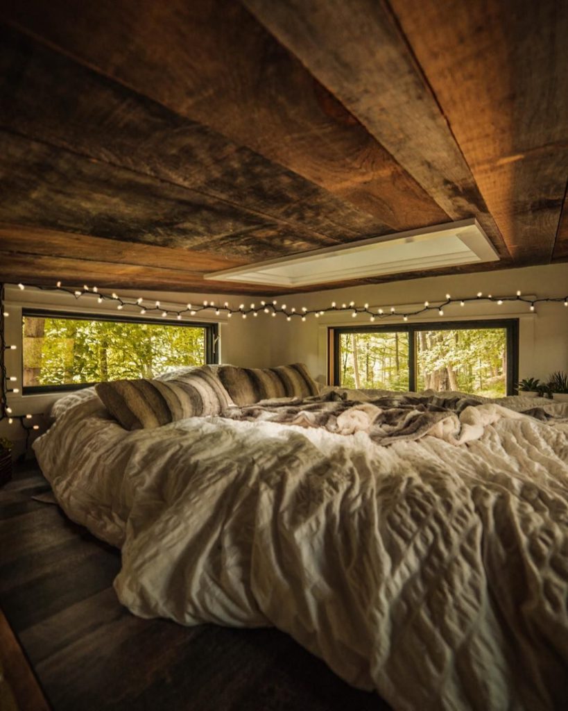 master loft bedroom