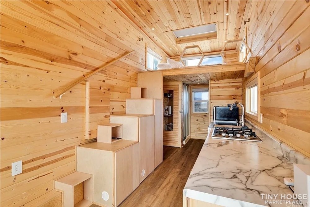 desert rose interior view